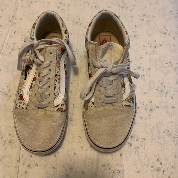 Peanuts Vans - Picture 3 of 4